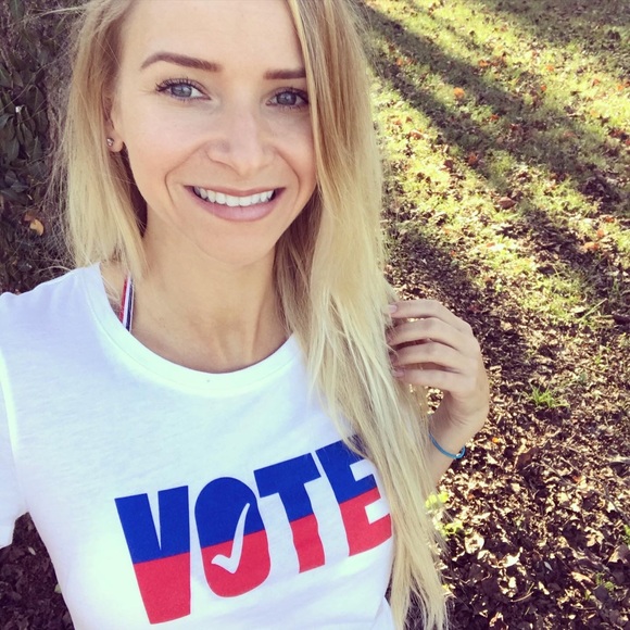 Meet your Posher, Carra - Picture 1 of 1